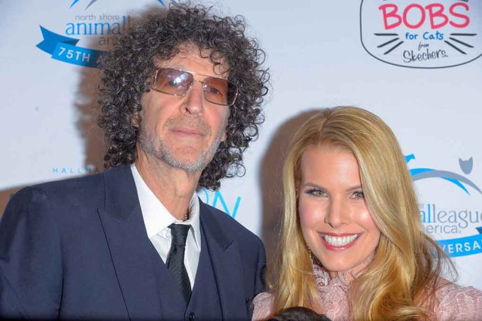 Howard Stern Says He Is a 