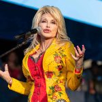 Dolly Parton Blasts Politicians in Newly Released Song