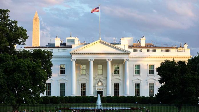 Ben Shapiro Calls White House 