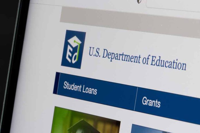 2163729647 featured image US Department of Education website student loans grants